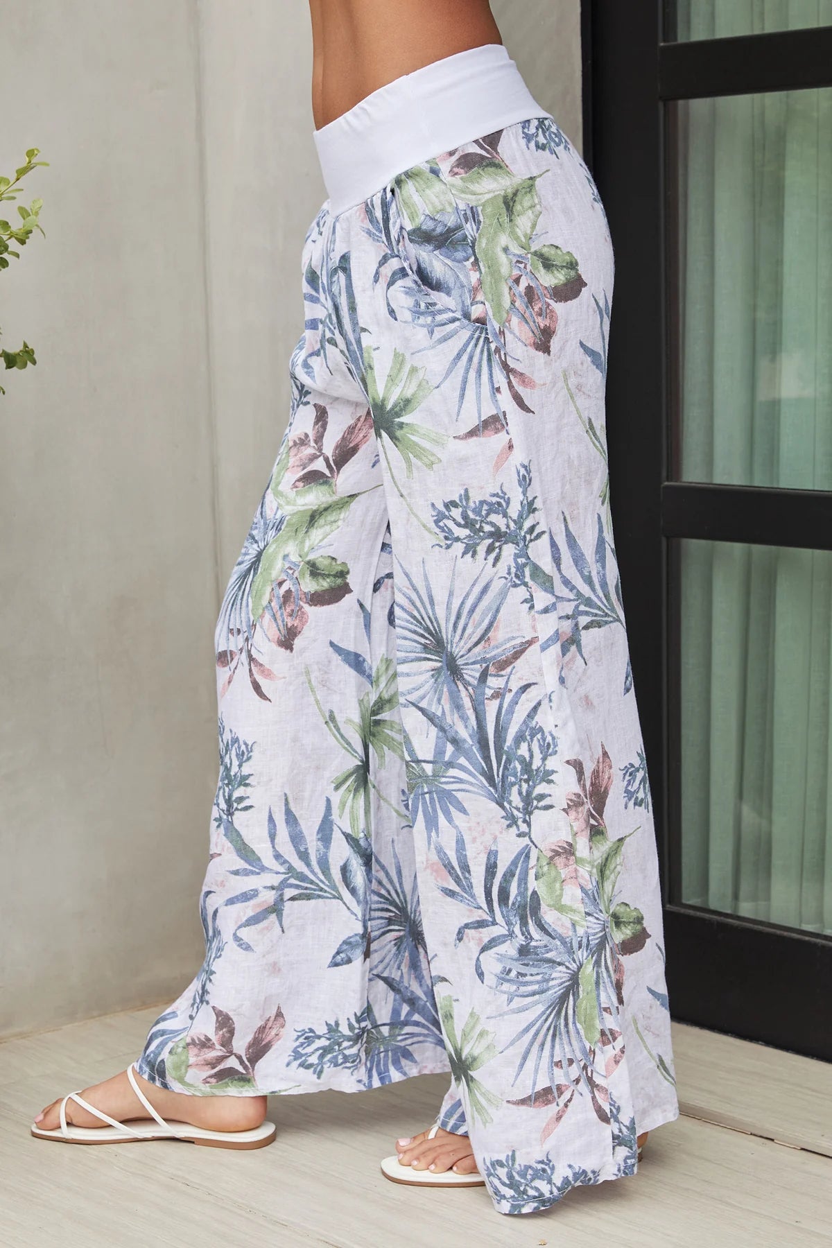 The Palm Leaf Print Linen Pant