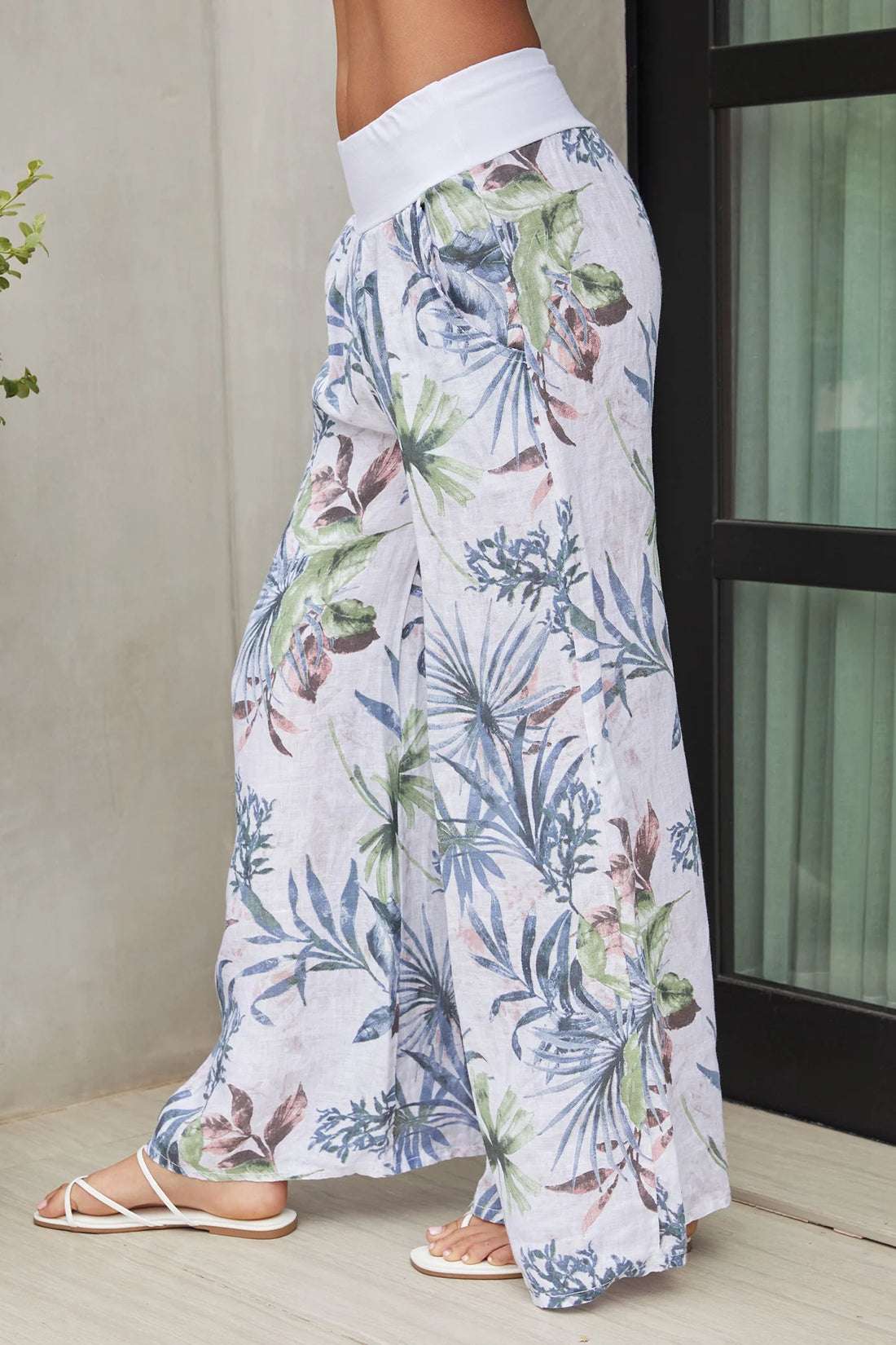 The Palm Leaf Print Linen Pant